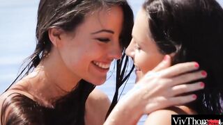 Dark Hair learning how to surf ends up making Bombshell sex with her lesbian instructor