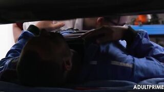 Sweaty Dirty Mechanic turns Wendy on
