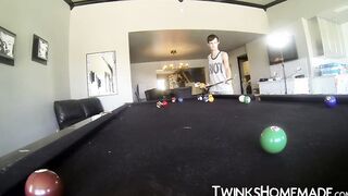 Twink fuck boys ass fuck in a homemade bareback video