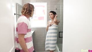 Slipping It Inside My Step Sis - S18:E7