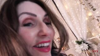 Huge tits MILF Catches A Thief In Her Bedroom