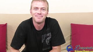 Cute young homo has sweet cock blown and returns the favor
