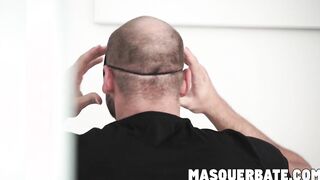 Big muscular dude Thomas Friedl jacking off the right way