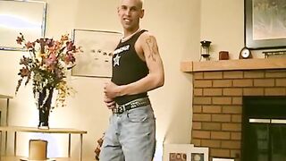 Sexy young stud gets his prick gobbled by mature fat twink