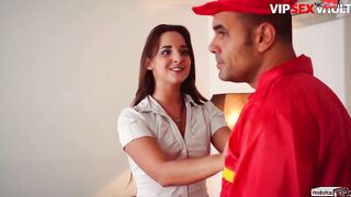 PORNDOEPEDIA - AMIRAH ADARA HUNGARIAN GIRLFRIEND FUNNY ROLEPLAY SEX GUIDE