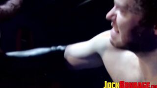 Wrestler dominates his lover as he plays with his huge cock