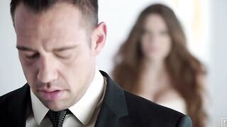 A walk outside is filled with flirty foreplay as Veronica Vain leads Johnny Castle on