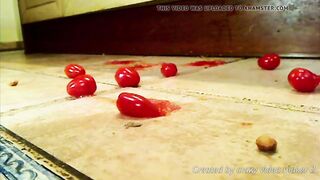 Wooden Sandsal Clogs crush tomatoes