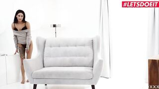 WHITEBOXXX - Petite teenagers Yo Capri Lmonde Needs Daddy's Long Penis In Her Butt - LETSDOEIT
