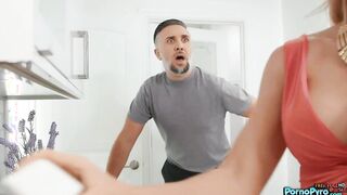 Keiran Lee Eats His Date's Pussy (Cory Chase) For Dinner, She Returns Favor