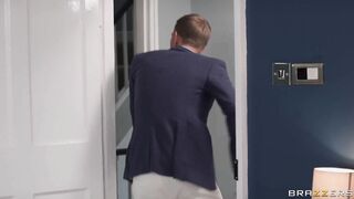 Exes Compete Over New Pussy