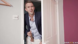 Exes Compete Over New Pussy