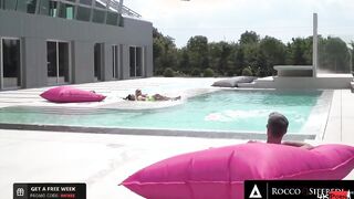 Gigantic Titty Baddies Kelly Stafford & Megan Inky Go Kinky Over ANAL GAPING + SQUIRTING GROUP SEX!