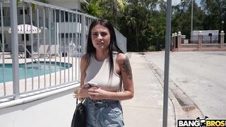 $1000 fuck in the bus