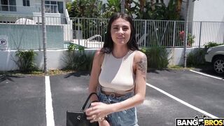 $1000 fuck in the bus