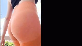 HOT Babe Picked up at the Park by Stranger is Creampied