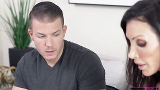Stepmom Drives Me Nuts - S18:E4