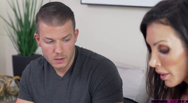 Stepmom Drives Me Nuts - S18:E4