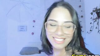 Nerd Babe Loves To Do Deepthroat Cock