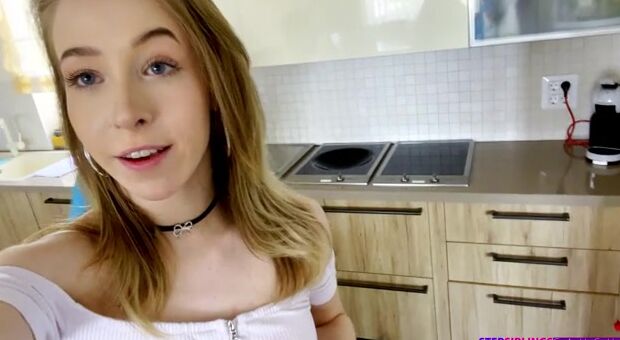 Nata Ocean has a livestream that her fans just love. She's in the middle of