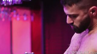 Bearded hunk Colby Tucker deepthroats thick rock hard cock