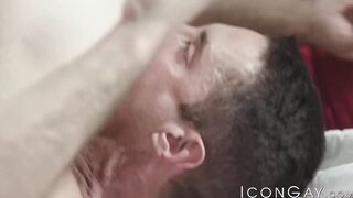 Bubble butt jock Wesley Woods gets rimmed in hot sixtynine