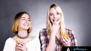 GIRLSWAY Kenna James Eats Kristen Scott's Booty like a beauty