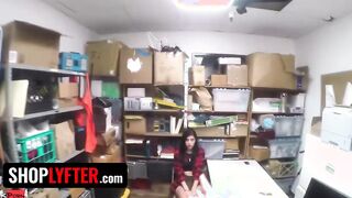 Shoplyfter - Foxy Troublemaker Audrey Royal Receives Long Facial Cumshots From two Security Guards