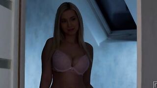 Roxy Risingstar is locked and loaded for a amazingly hot time. She struts in the bedroom