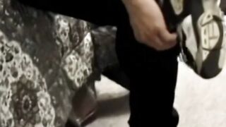 Amateur gets pussy slammed and squirted with cum