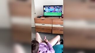Making Cryptobillionaire CUM while he plays ps5