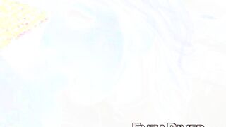 Sexy tbabe River Enza sprayed with jizz after hot deepthroat