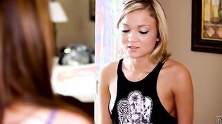 Roommates Dakota Skye and Emma Stoned are each trying to decide what to wear as