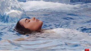 WHITEBOXXX - Super sexy Ginebra Bellucci Getting Her Unshaved Twat Pumped Public Quick Preview