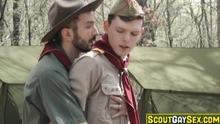 Twink Ethan Tate enjoying Tucker Barrett huge dick