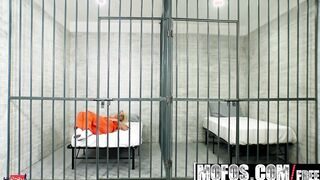 Mofos - Pervs On Patrol - Nasty Blonde Bangs Dude in Uniform , Elizabeth Jolie