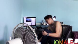 Adorable latino jock wanks off and jizzes on himself