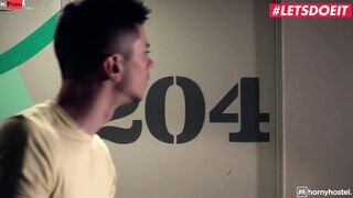 TURNED ON HOSTEL - Handyman Tommy Cabrio Surprise Sex With sexy Backpacker Anya Krey - LETSDOEIT