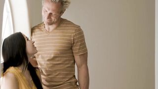 Bigbooty hairy bitch fucked by big dick in wet pussy hole