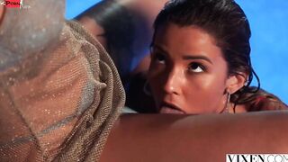 VIXEN Shy Agatha explores her wild side with Beauty Liya