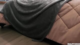 Fucking Gamer Roomies BF