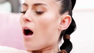 Mindy doesn't know what her BF, Sam Bourne, has planned for her as she dresses for her date. She pulls