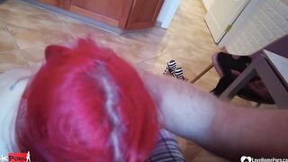 Inked college girl blows while on her knees