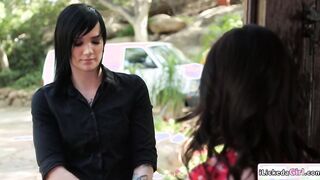 Petite brunette facesitting lesbian babe
