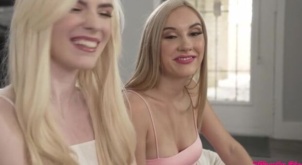 Stepsister Getting Plowed In The Doghouse - S22:E2
