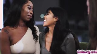Ember Bella and Mocha having a threesome