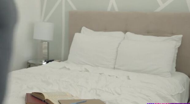 Harley Haze is a incredible gamer Women who cannot get enough of having fun her sex video