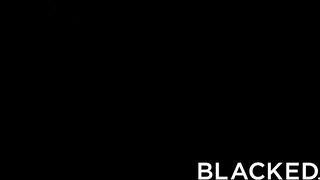 BLACKED Goddess redheads Jia Lissa & Little Dragon love big black dick