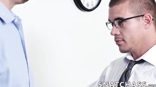 The boss motivates his coworker by having him lick his cock