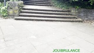 La méditation silencieuse dans le murmure des fontaines